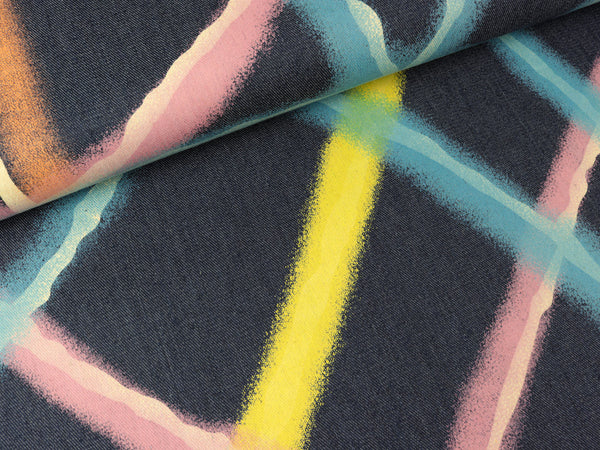 Leichter Jeansstoff Graffitilinien bunt auf dunklem Jeansblau