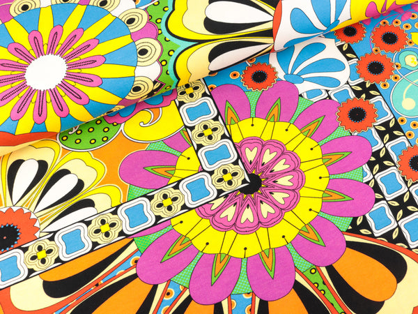 Baumwolljersey Große Blumen und Ornamente bunt auf Schwarz