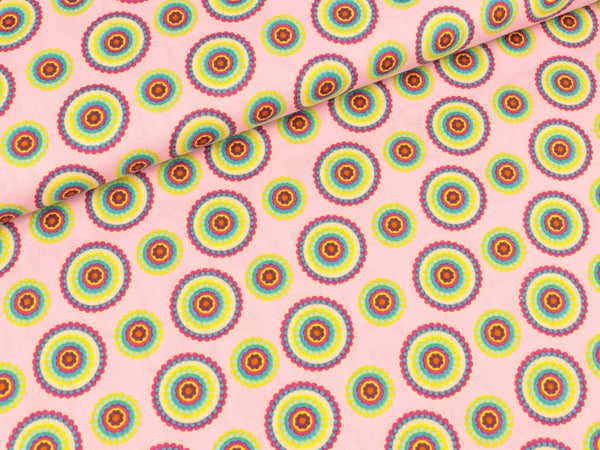 Baumwollstoff Bunte Kreise auf Hellrosa