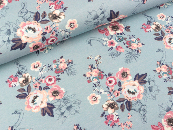 Baumwollsweat Hannes Blumenmuster mit Tieren bunt auf Rauchblau