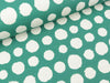 Baumwollsweat Rosie Große Dots weiß auf Smaragd