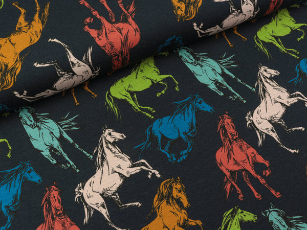 Baumwolljersey Klaas Wildpferde bunt auf Tiefblau