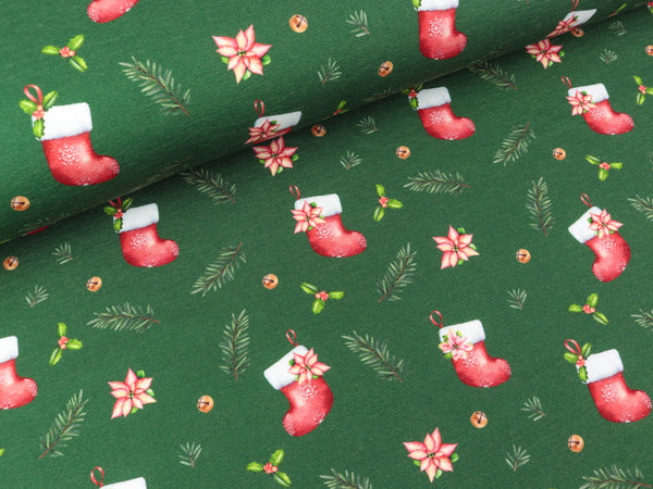 Baumwolljersey XMAS Nikolausstrümpfe bunt auf Dunkelgrün