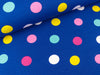 French Terry Big Dots bunt auf Royalblau